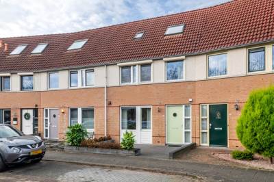 Woning J.H. L.-van Herwaardenstraat 61 Meteren