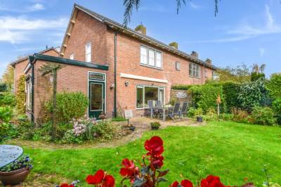 Woning Klaaskampen 35 Laren (NH)