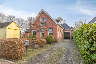 Woning Oosterstraat 4 Warffum