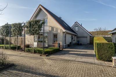 Woning Ambachtsherenweg 32 Nieuw-Beijerland