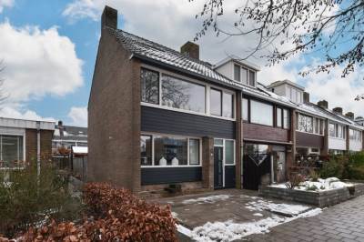 Woning Arthur van Schendellaan 23 Uithoorn