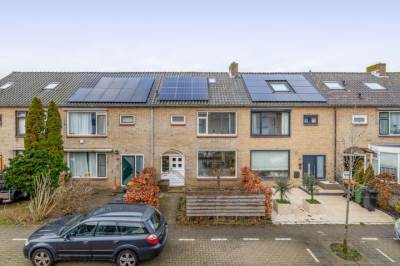 Woning Amalia van Solmsstraat 28 Waddinxveen