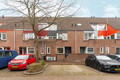 Woning Middenhof 124 Almere