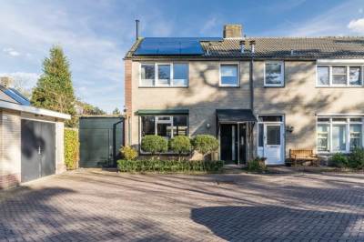 Woning van Bossehof 20 Rijen