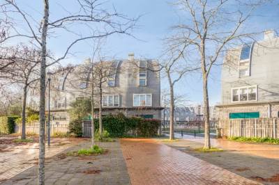 Woning Catharina van Rennesplaats 23 Haarlem