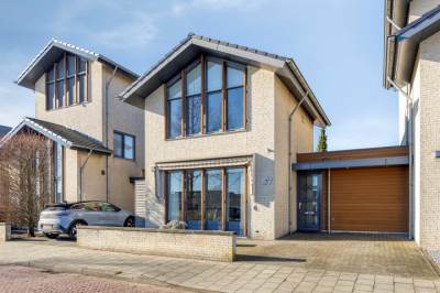 Woning Hertog Karellaan 67 Zaltbommel