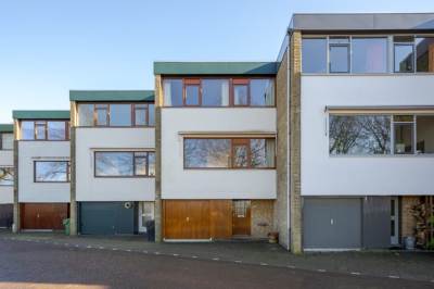 Woning John F. Kennedyplantsoen 59 Voorschoten