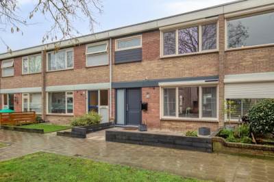 Woning Pastoor van Weesstraat 15 Etten-Leur