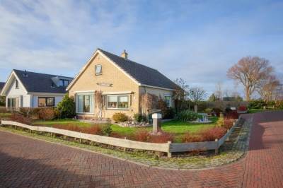Woning Vierhuizen 13 Oosterend (NH)