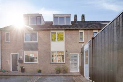 Woning Pruylenborg 150 Hendrik-Ido-Ambacht