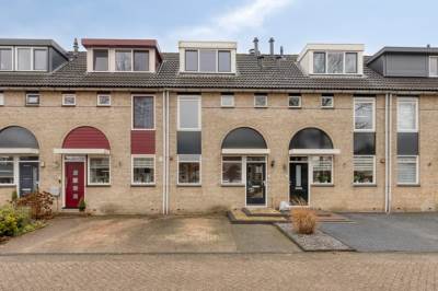 Woning Leeuwerikhof 9 Lekkerkerk