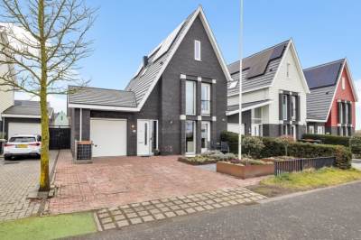 Woning Dijkgraaf 174 Zwaag