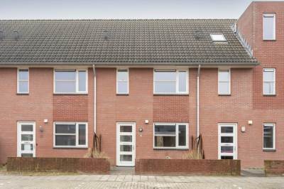 Woning Helmbloemwal 22 Emmen