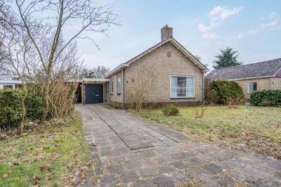 Woning Esdoornstraat 8 Roden