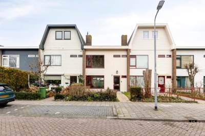 Woning Dovenetelweg 94 Zaandam