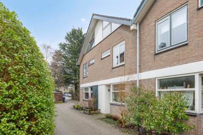 Woning Scharlakenbes 9 Leiden
