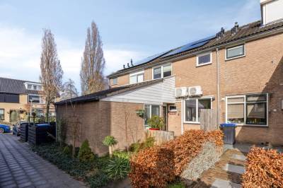 Woning Van der Burghstraat 4 Hendrik-Ido-Ambacht