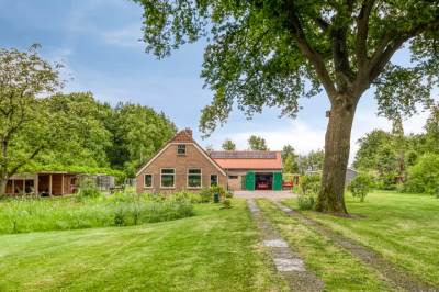 Woning Kanaal O.Z. 9 Tiendeveen (Gem. Hoogeveen)