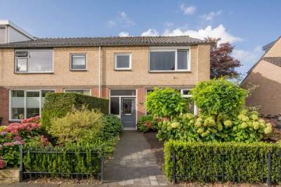 Woning Esdoornlaan 21 Nijkerk