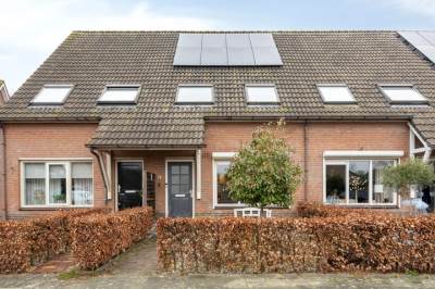 Woning Willem van Oranjestraat 6 Poederoijen