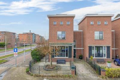 Woning Henri Dunantlaan 1 Hellevoetsluis