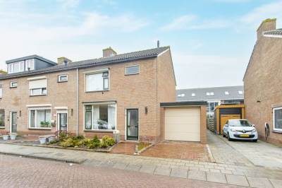 Woning Koningin Emmastraat 19 Arkel