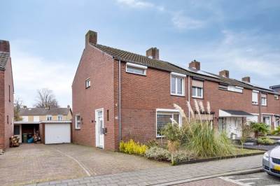 Woning Van Den Boetzelaarstraat 50 Haelen