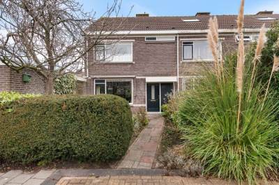 Woning Prof ten Doesschatestraat 217 Heemskerk