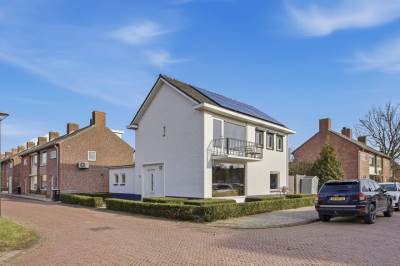 Woning Hof van Spinoet 15 Raamsdonksveer