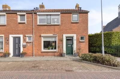 Woning Burg. Langebeekestraat 18 Arnemuiden