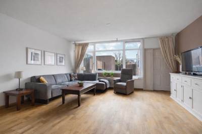 Woning Middenhof 292 Almere