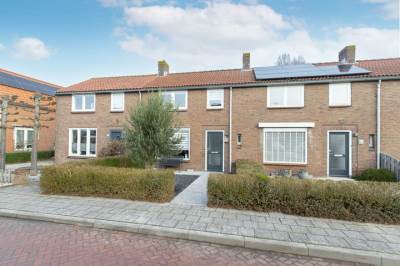 Woning Prinses Irenelaan 8 Nieuwendijk