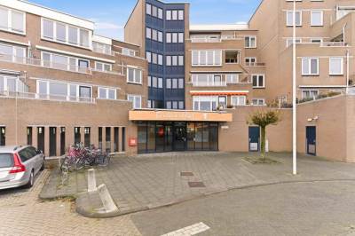 Woning Vollenhoveschans 1 Almere