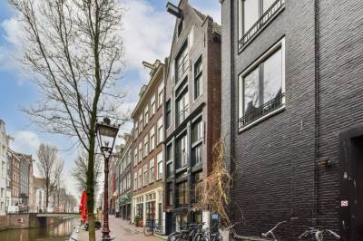 Woning Oudezijds Achterburgwal 14B Amsterdam