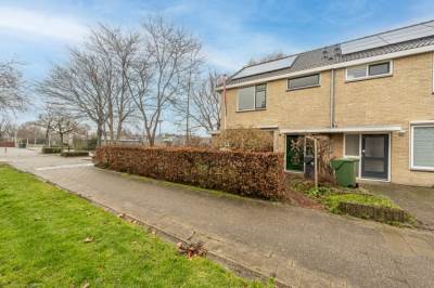 Woning van Ostadestraat 15 Oud-Beijerland