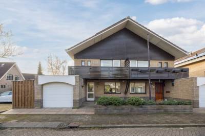 Woning Willem van der Zaanstraat 1 Hellevoetsluis