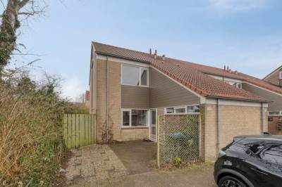 Woning Ireneplaats 108 Hellevoetsluis