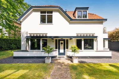 Woning Kerklaan 43 Laren (NH)