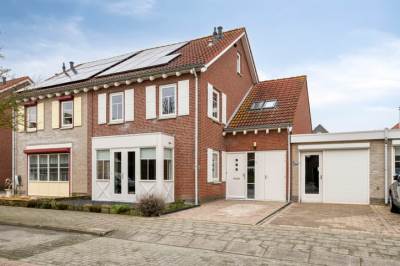 Woning Van Zeylstraat 15 Oud-Vossemeer