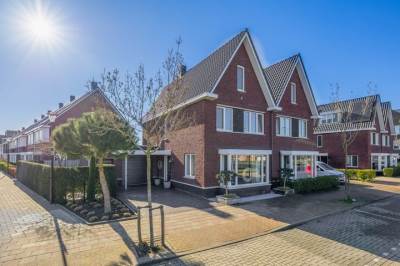 Woning Joost van den Vondellaan 122 Middelharnis