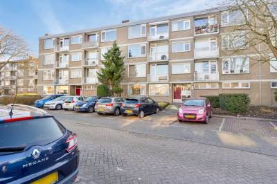 Woning Burgemeester Crezéestraat 63 Ridderkerk