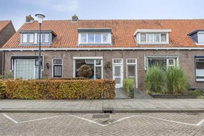 Woning Prins Bernhardstraat 84 Oud-Beijerland