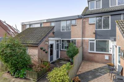 Woning Esdoornlaan 34 Hellevoetsluis