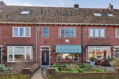 Woning Mr. P.J. Troelstrastraat 32 Hengelo (OV)