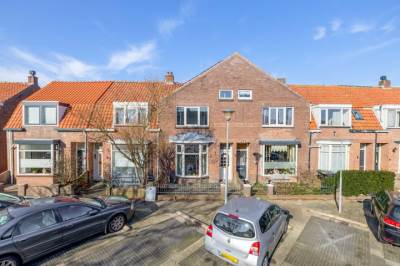 Woning van der Duyn van Maasdamstraat 16 Den Helder