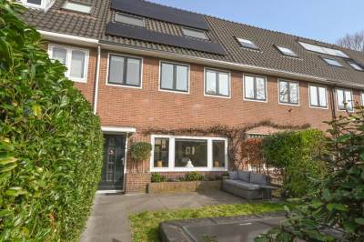 Woning K.P.C. de Bazelstraat 67 Bussum