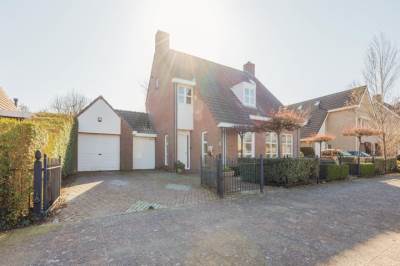 Woning Antoon Coolenstraat 8 Raamsdonksveer
