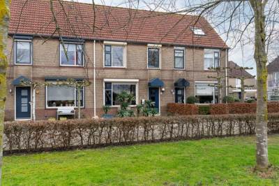 Woning Middenveld 43 Almkerk