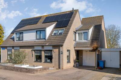 Woning Van Raasfeldmarke 46 Zwolle