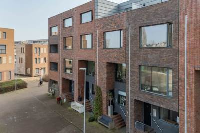 Woning Eemskanaal 53 Groningen